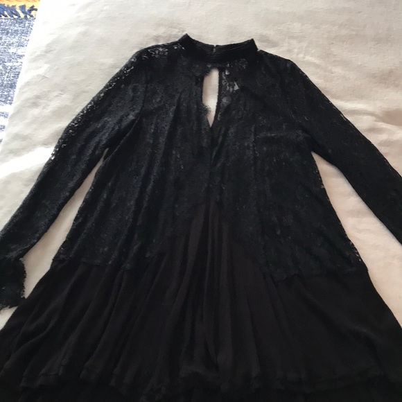 Free People Dresses & Skirts - Free People Long Sleeve Lace Tunic